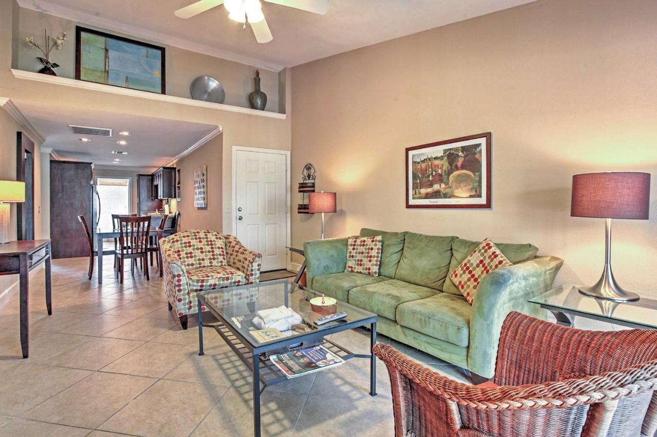 Colorful Galveston Retreat Steps From Beach And Pool Eksteriør bilde