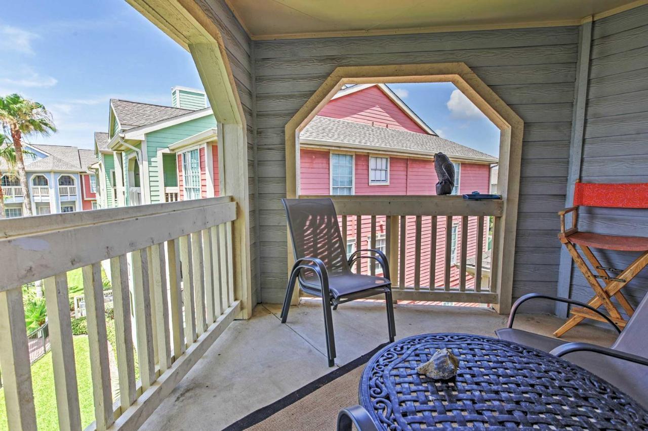 Colorful Galveston Retreat Steps From Beach And Pool Eksteriør bilde